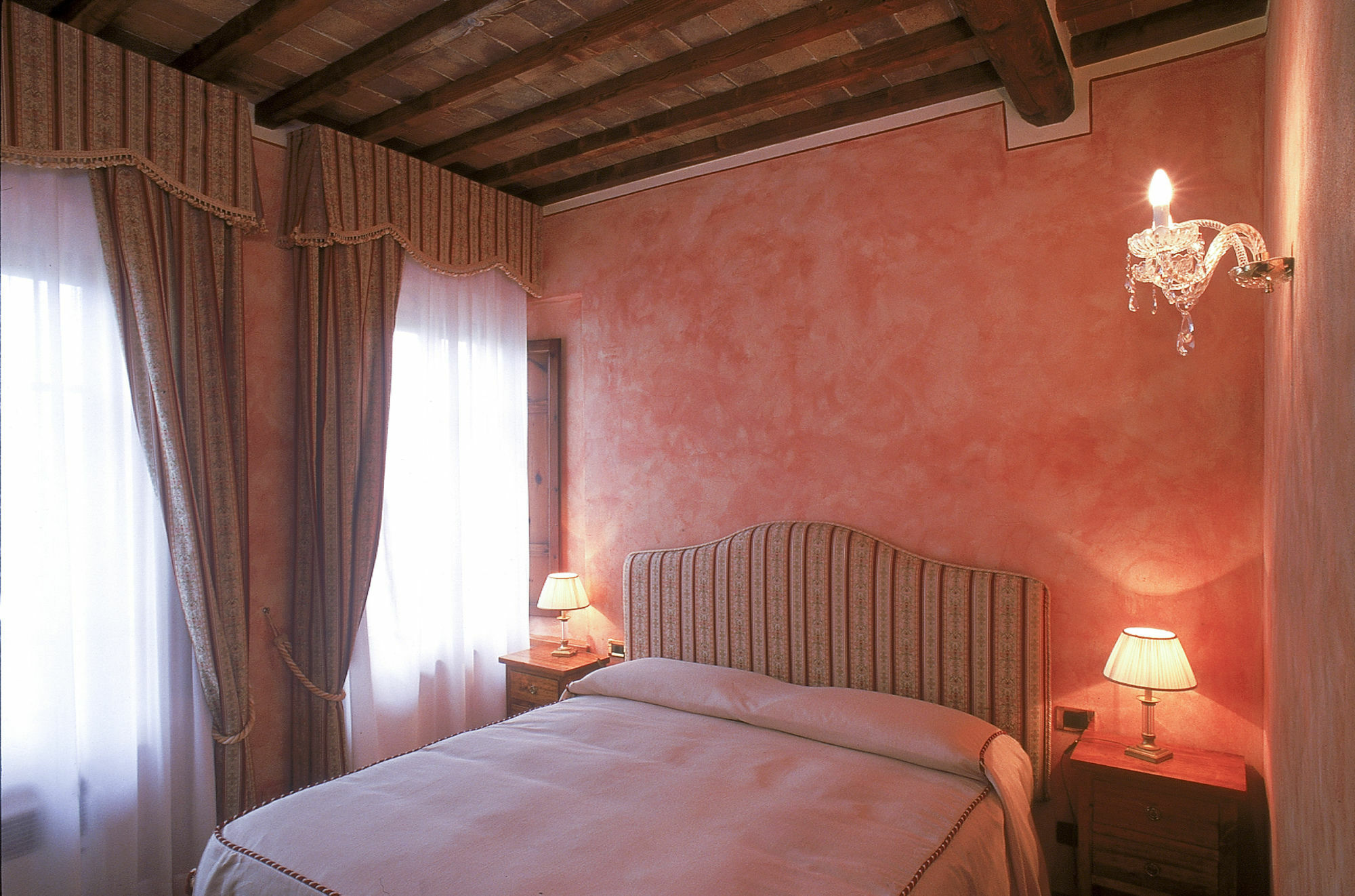 B&B Palazzo Al Torrione Сан-Джиміньяно Екстер'єр фото
